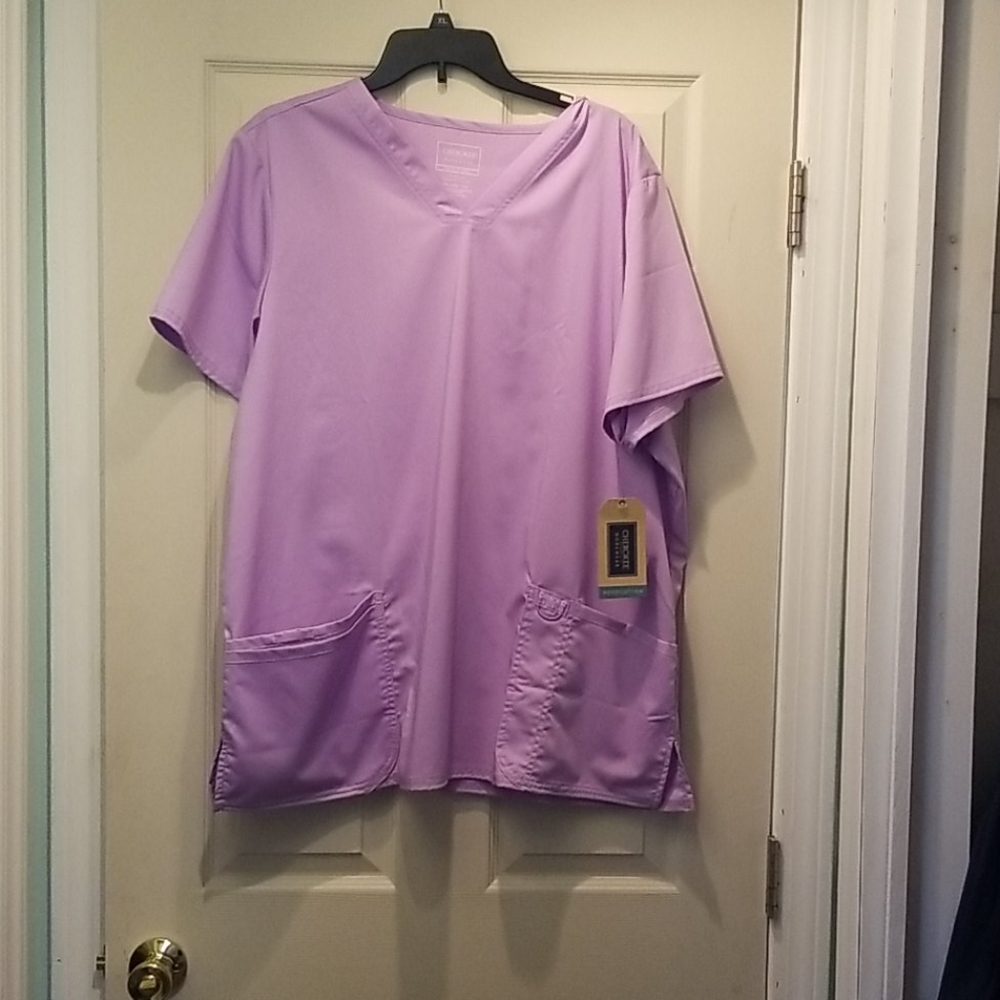 Cherokee scrub top